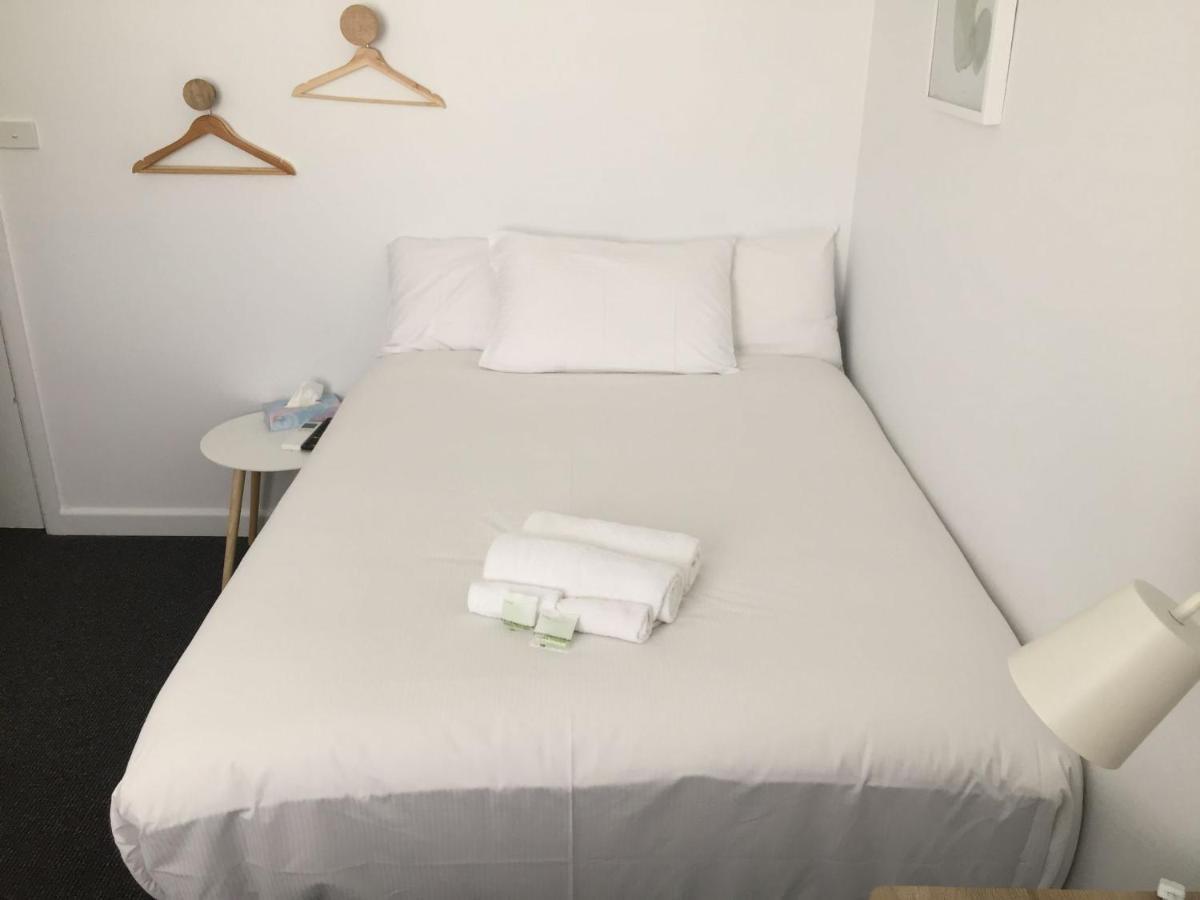 Central Motel Mudgee Bagian luar foto