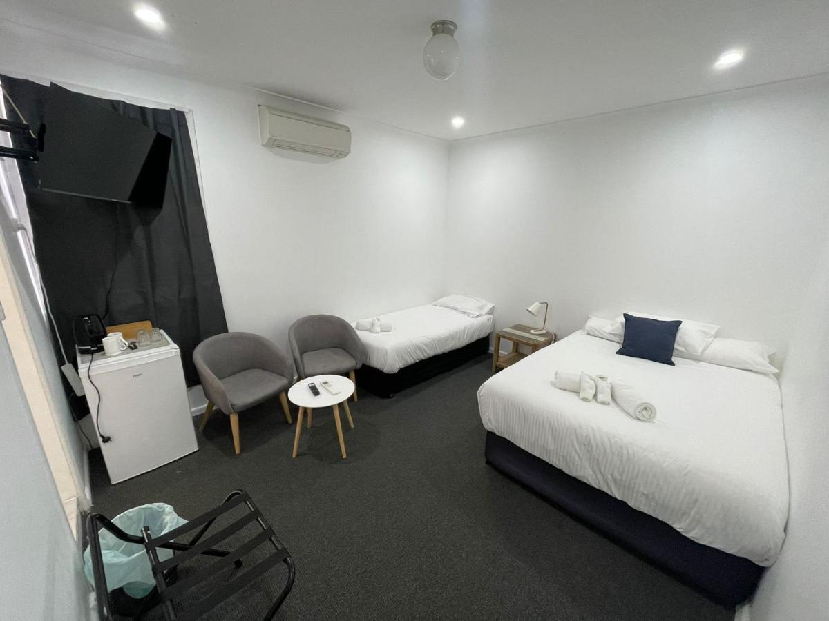 Central Motel Mudgee Bagian luar foto