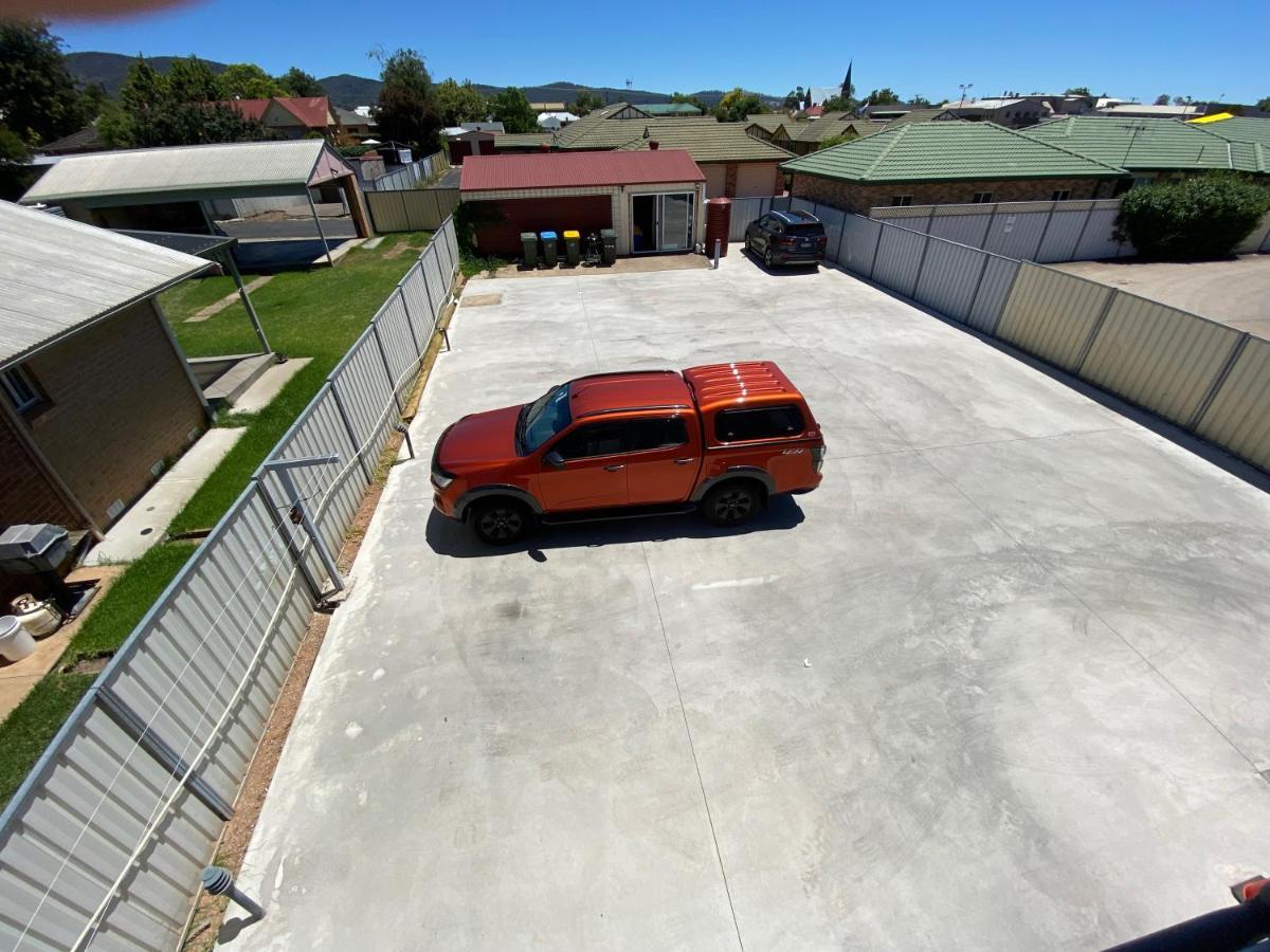 Central Motel Mudgee Bagian luar foto