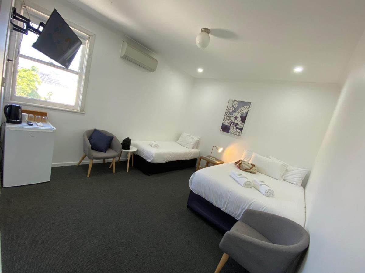 Central Motel Mudgee Bagian luar foto