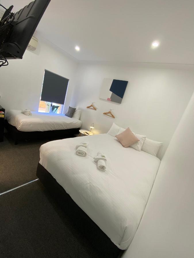 Central Motel Mudgee Bagian luar foto