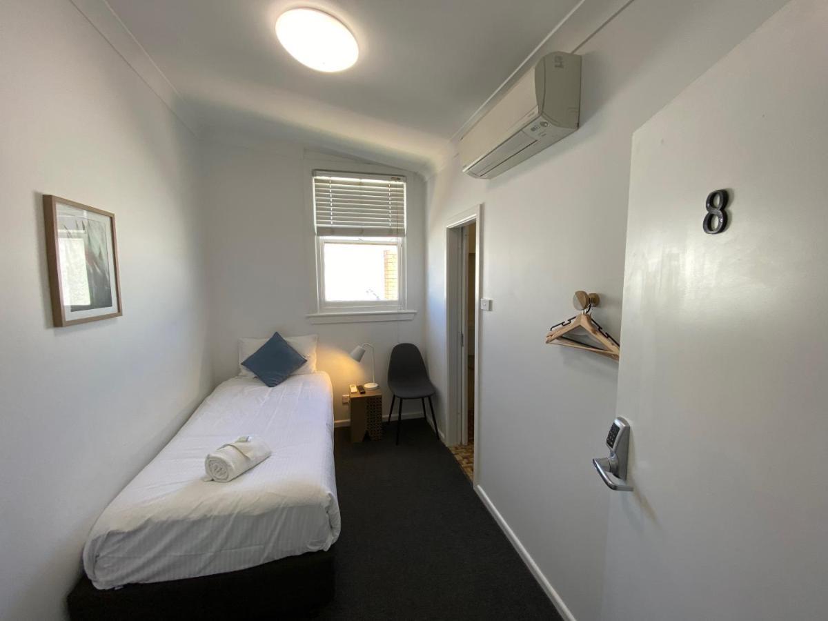 Central Motel Mudgee Bagian luar foto