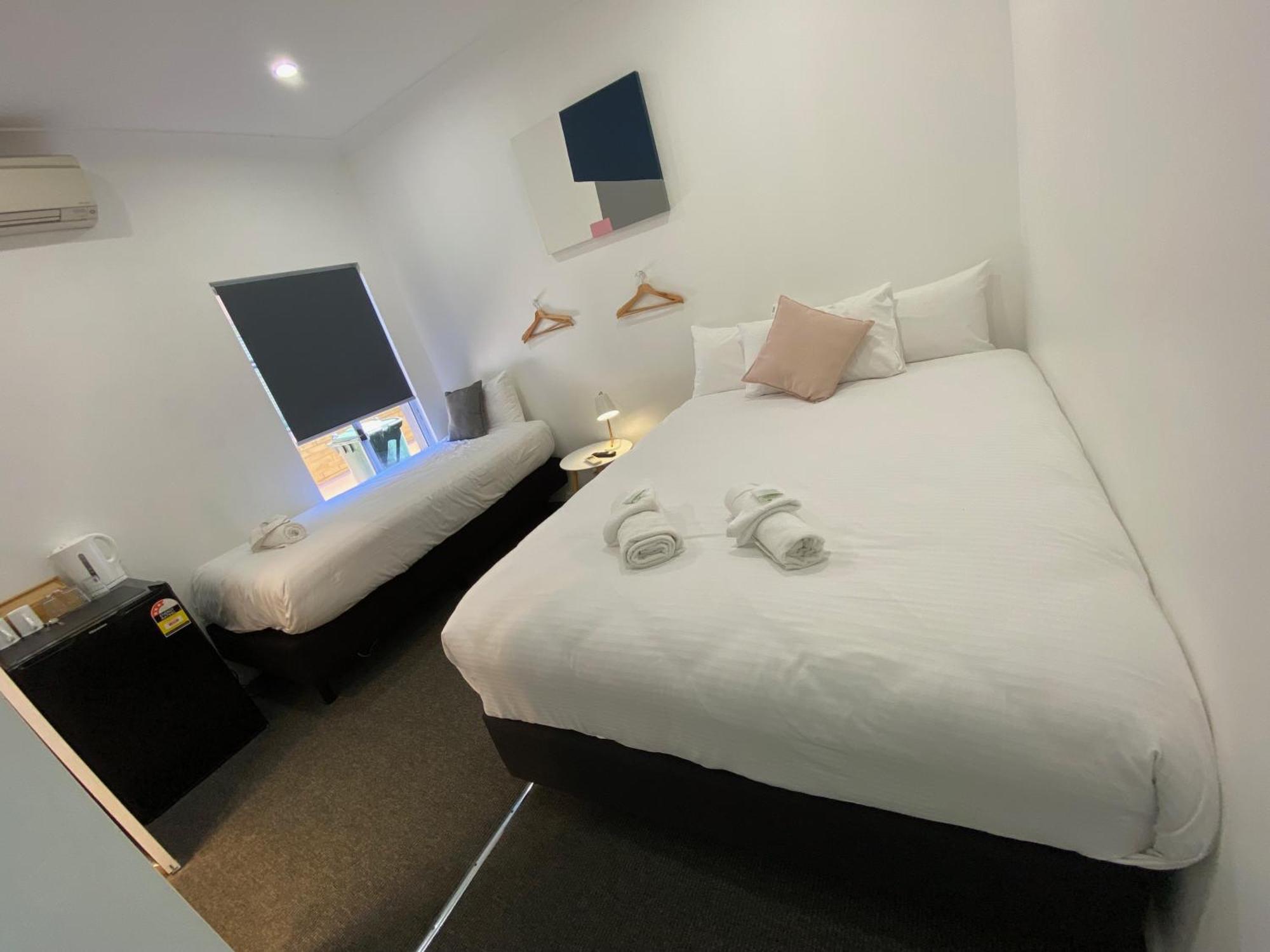 Central Motel Mudgee Bagian luar foto